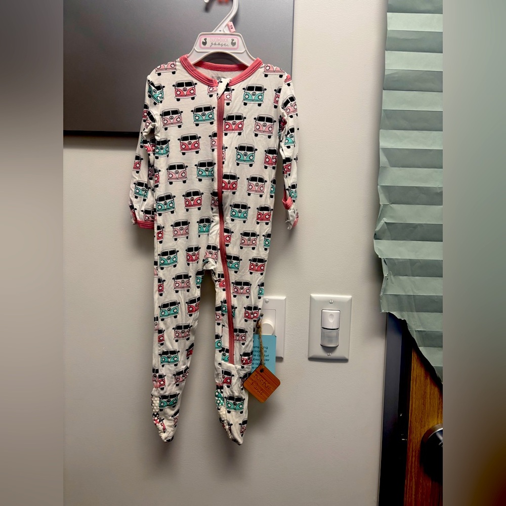 NWT Kickee Pants adorable VW Bus print footie with zipper 6-9 mo